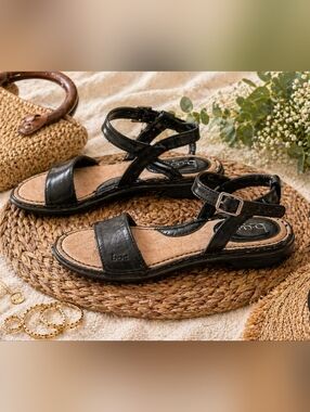 b.o.c. Black Leather Ankle Strap Sandals Sz 8